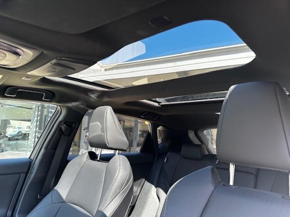 Vehicle image 19 Vehicle image 19