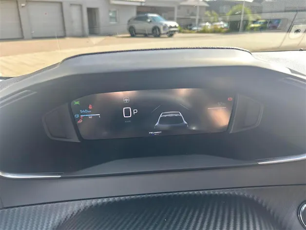 Peugeot 208 1.2 Hybrid Allure Premium