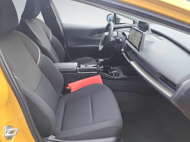 Toyota Prius 2.0 Plug-In-Hybrid Style