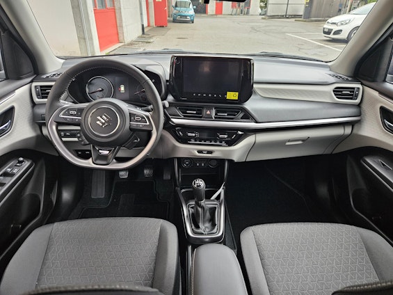 Vehicle image 7 Vehicle image 7