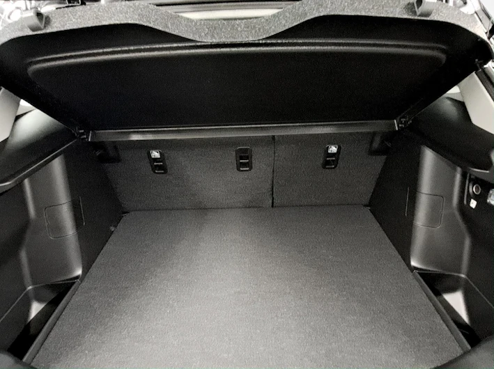 Fahrzeugbild SUZUKI S-CROSS