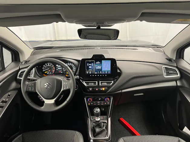 Suzuki S-Cross 1.4 T Compact Top Hybrid 4x4 Shark Fin
