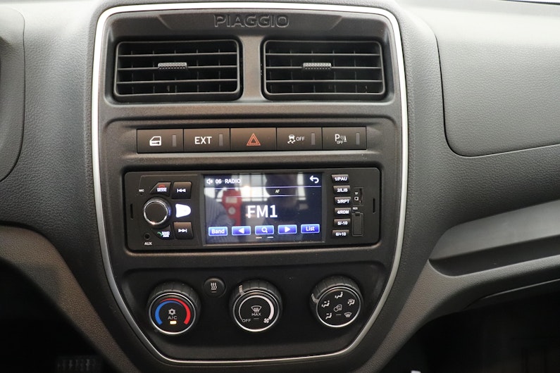 Vehicle image PIAGGIO PORTER