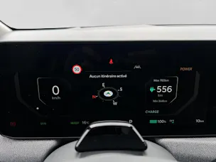 Kia EV3 81 kWh Earth+