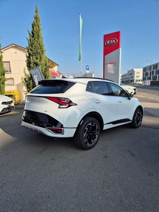 Vehicle image 3 Vehicle image 3