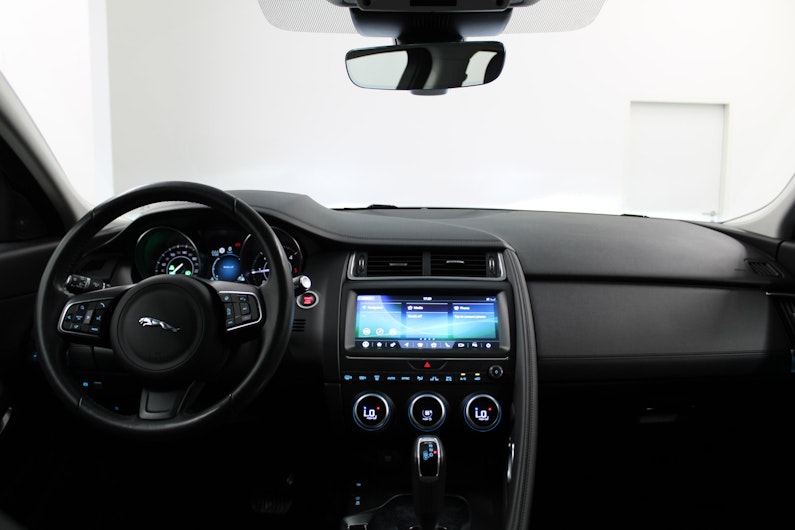 Vehicle image JAGUAR E-PACE