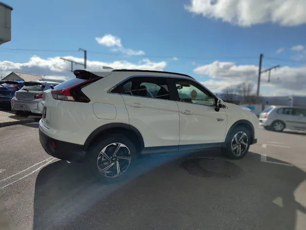 Mitsubishi Eclipse Cross 2.4 PHEV Inform 4x4