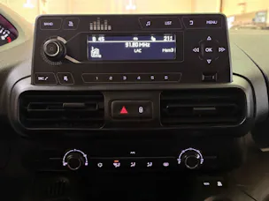 Peugeot Partner Kaw. 650 Standard 1.2 PureTech 130 Premium S/S