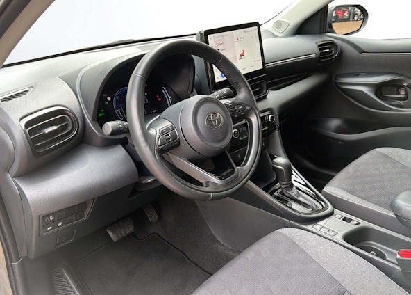 Vehicle image 10 Vehicle image 10