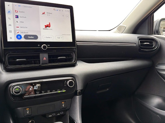 Vehicle image 12 Vehicle image 12