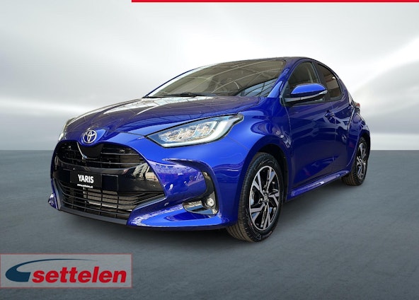 First vehicle image First vehicle image