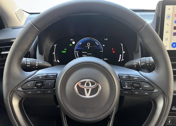 Vehicle image 15 Vehicle image 15