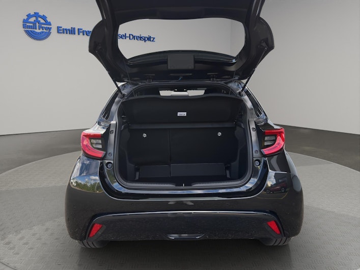 Vehicle image MAZDA 2