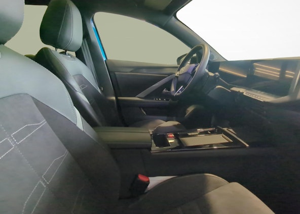 Vehicle image 9 Vehicle image 9