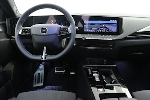 Vehicle image OPEL Astra-e Swiss Plus, Ultimate Pack,