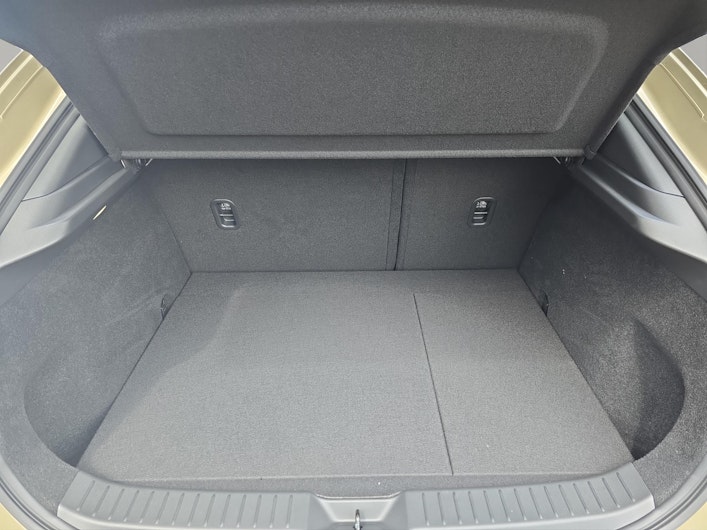 Vehicle image MAZDA CX-30