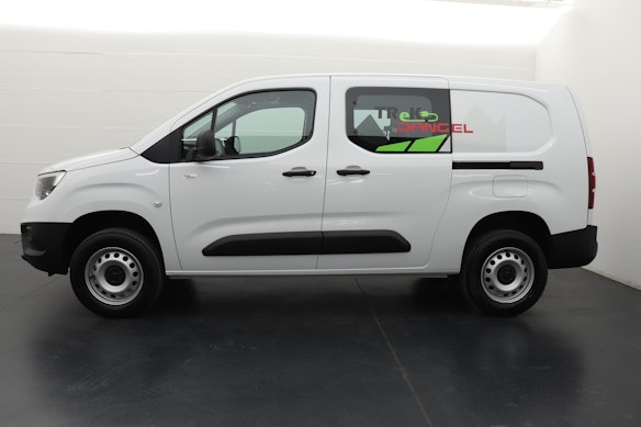 OPEL Combo-e Cargo 2.4 t XL Electric 3