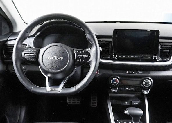 Vehicle image 4 Vehicle image 4