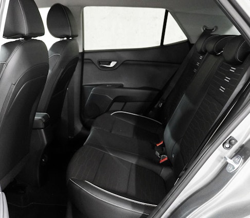 Vehicle image 7 Vehicle image 7