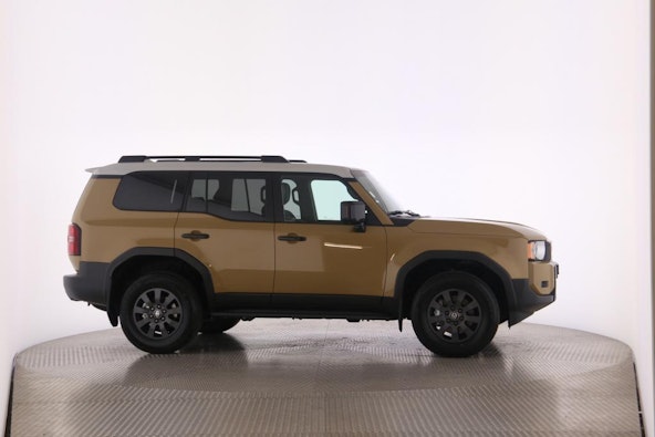 Vehicle image 21
