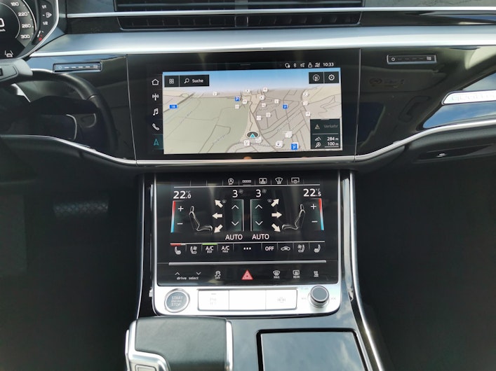 Vehicle image AUDI A8