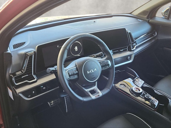 Vehicle image 6 Vehicle image 6