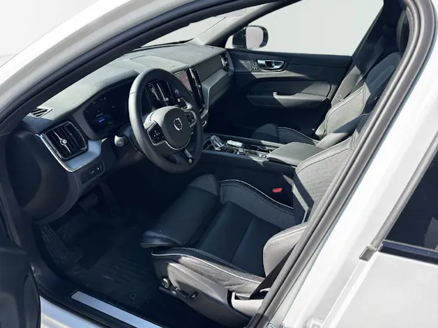 Volvo XC60 2.0 T6 TE Plus Dark eAWD