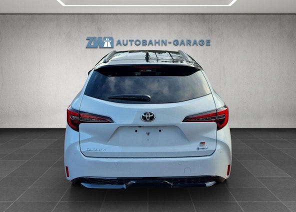 Vehicle image 35 Vehicle image 35