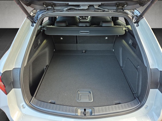 Vehicle image 12 Vehicle image 12