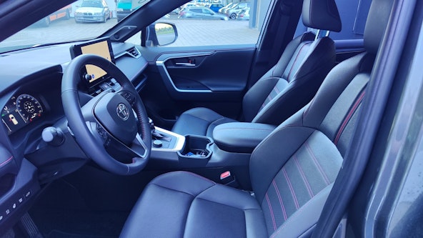 Vehicle image 10 Vehicle image 10