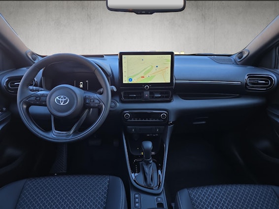 Vehicle image 10