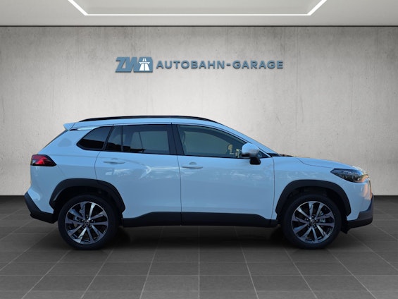 Vehicle image 21
