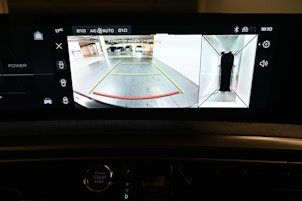 Vehicle image PEUGEOT 5008 e-Allure