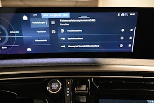 Vehicle image PEUGEOT 5008 e-Allure