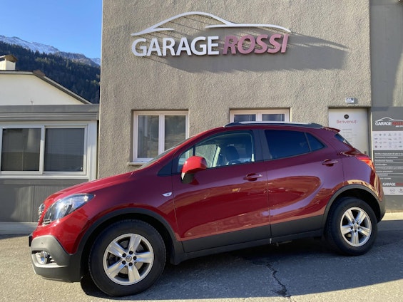 First vehicle image