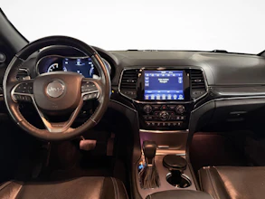 https://vehicle.imgix.net/3835410/be8601f6-bf85-48b3-8a82-74363be8cffb.jpg