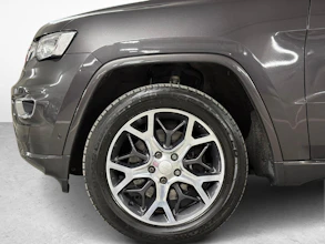 https://vehicle.imgix.net/3835410/bf6fea7f-1ccd-4664-9bfd-e24d70c5a378.jpg