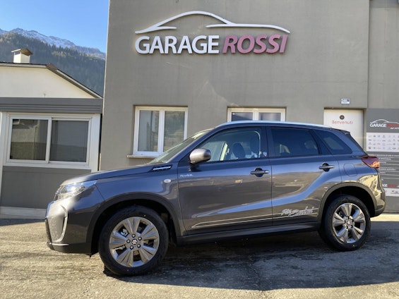 First vehicle image