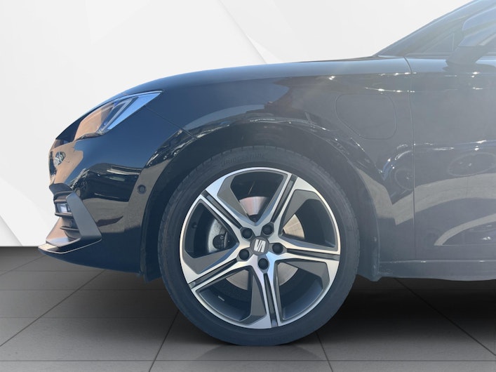 Vehicle image SEAT LEON