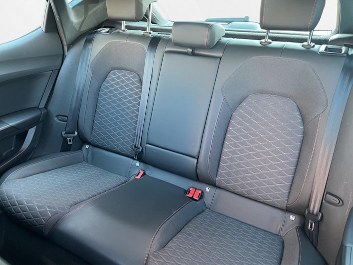 Vehicle image SEAT LEON