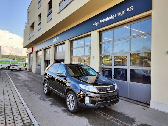 First vehicle image