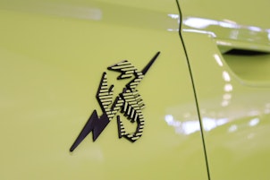 Vehicle image FIAT 500 Cabrio Abarth Scorpionissima