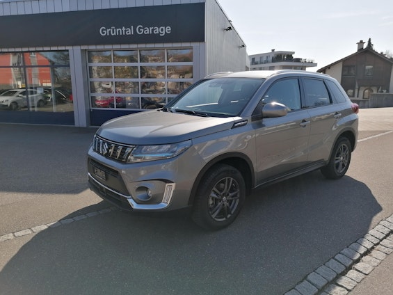 First vehicle image