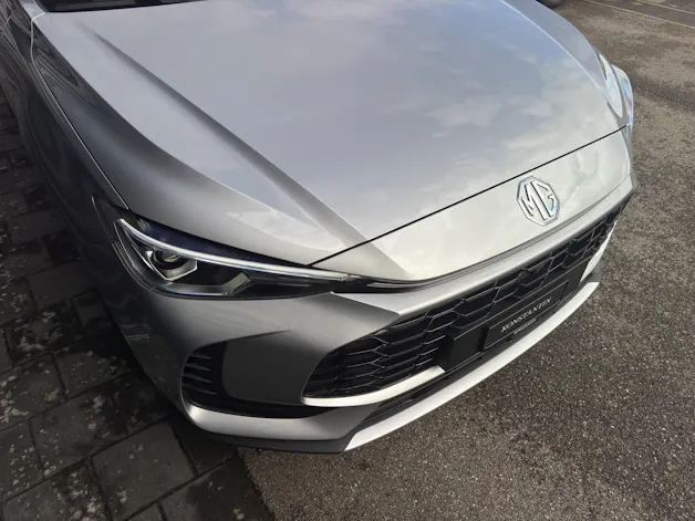 MG ZS 1.5 Hybrid+ Luxury
