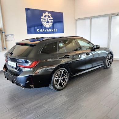 BMW 320d xDrive Touring 2