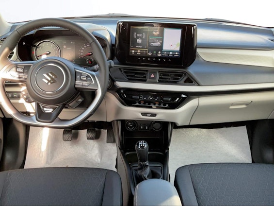 Vehicle image 5 Vehicle image 5