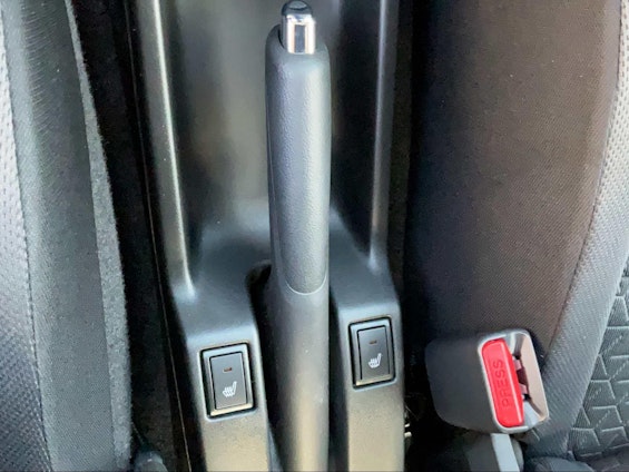 Vehicle image 16 Vehicle image 16