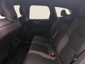 Fahrzeugbild VOLVO XC60 2.0 B5 MH Plus Dark AWD