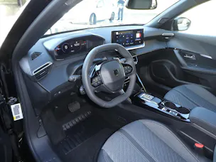 Peugeot 2008 1.2 Hybrid 145 Allure Premium