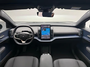 https://vehicle.imgix.net/3835999/ef9262db-aac7-43a6-86b3-55be73996a73.jpg